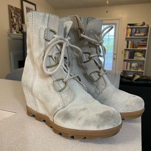 Sorel lace up Joan of Arctic Wedge Booties